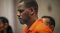 R. Kelly appears during a hearing at the Leighton Criminal Courthouse in Chicago, 2019.