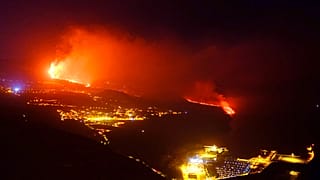 La lave coule vers l'océan sur l'île de La Palma (29 septembre 2021)