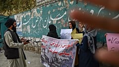 Des femmes afghanes manifestent pour le droit à l'éducation 