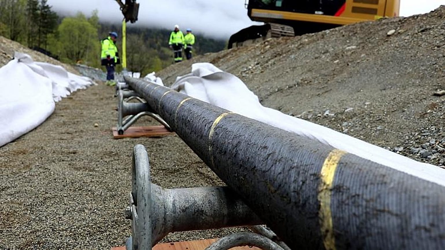 Norveç-İngiltere arasındaki elektrik hattı Britanya Adası'na yüzde 100 yenilebilir enerji sevkiyatı yapacak