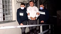 Mijaíl Saakashvili denuncia golpes y engaño en su tralado a un hospital penitenciario