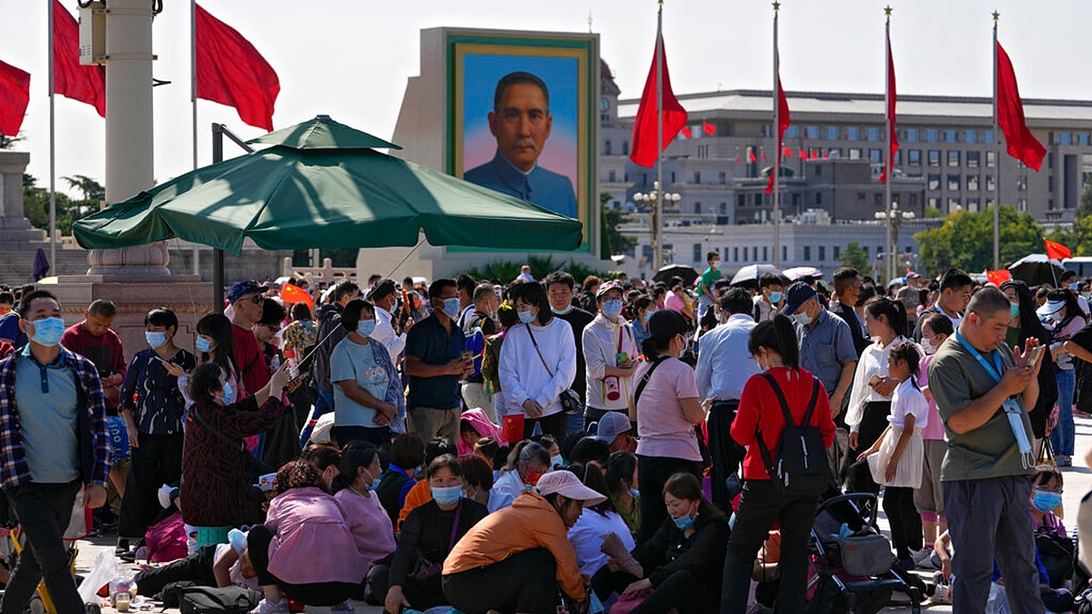 Nemzeti ünnep a pekingi Tienanmen téren 2021. október 1-én (illusztráció)