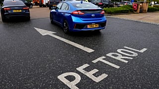 Egyelőre nem csillapodik az üzemanyaghiány Nagy-Britanniában