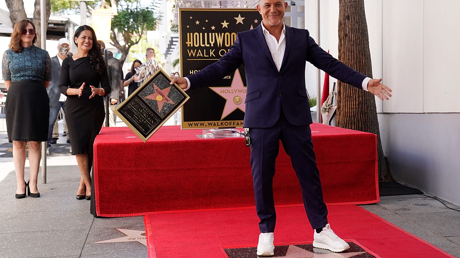 Alejandro Sanz en el Paseo de la Fama de Hollywood