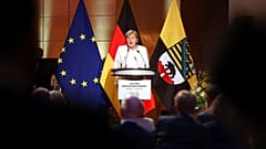 Kanzlerin Angela Merkel während ihrer Einheitsrede in Halle