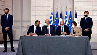 Υπογραφή συμφωνίας