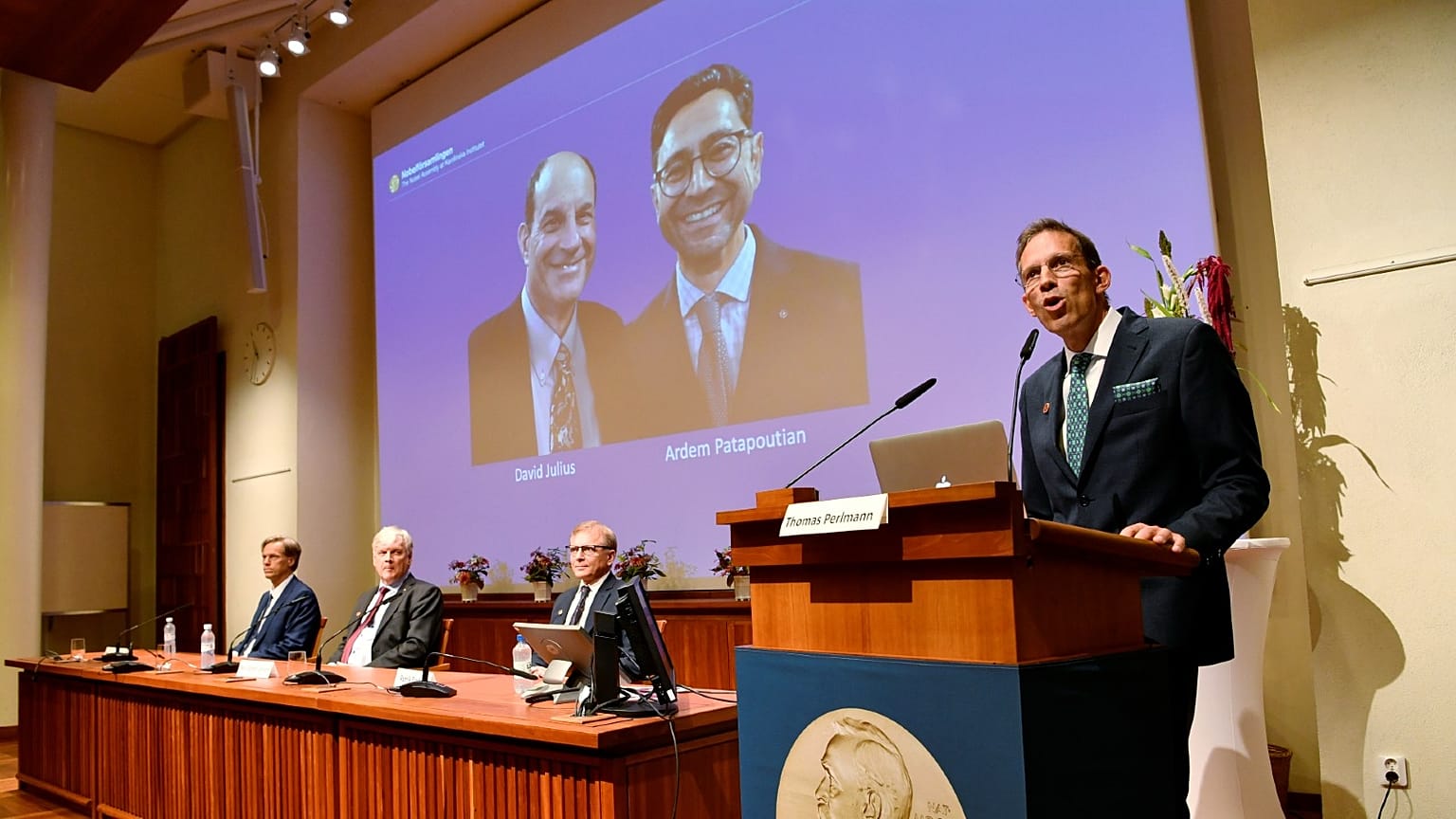 Annonce des lauréats du Nobel de médecine 2021 attribués aux Américains David Julius et Ardem Patapoutian, le 4 octobre 2021 , à Stockholm