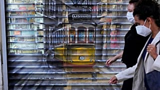 Portekiz, 8 ay gibi kısa bir sürede halkın yüzde 100 oranda aşılanmasını sağlayarak büyük bir başarıya imza attı.