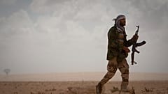 Libya'da bir savaşçı (arşiv)