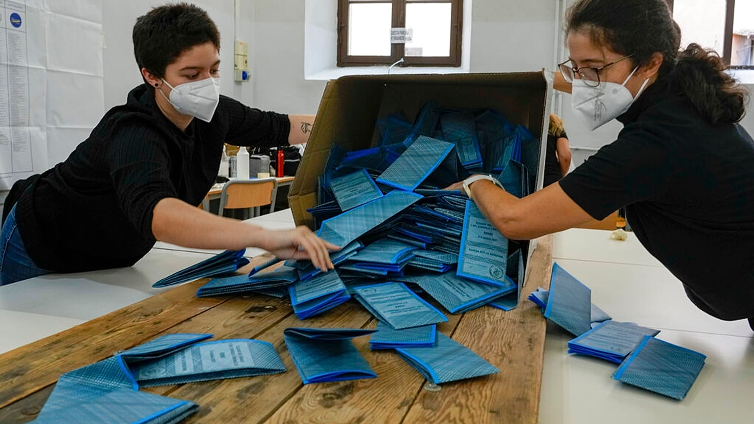 Le dépouillement des bulletins à Rome le 4 octobre 2021