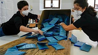 Le dépouillement des bulletins à Rome le 4 octobre 2021