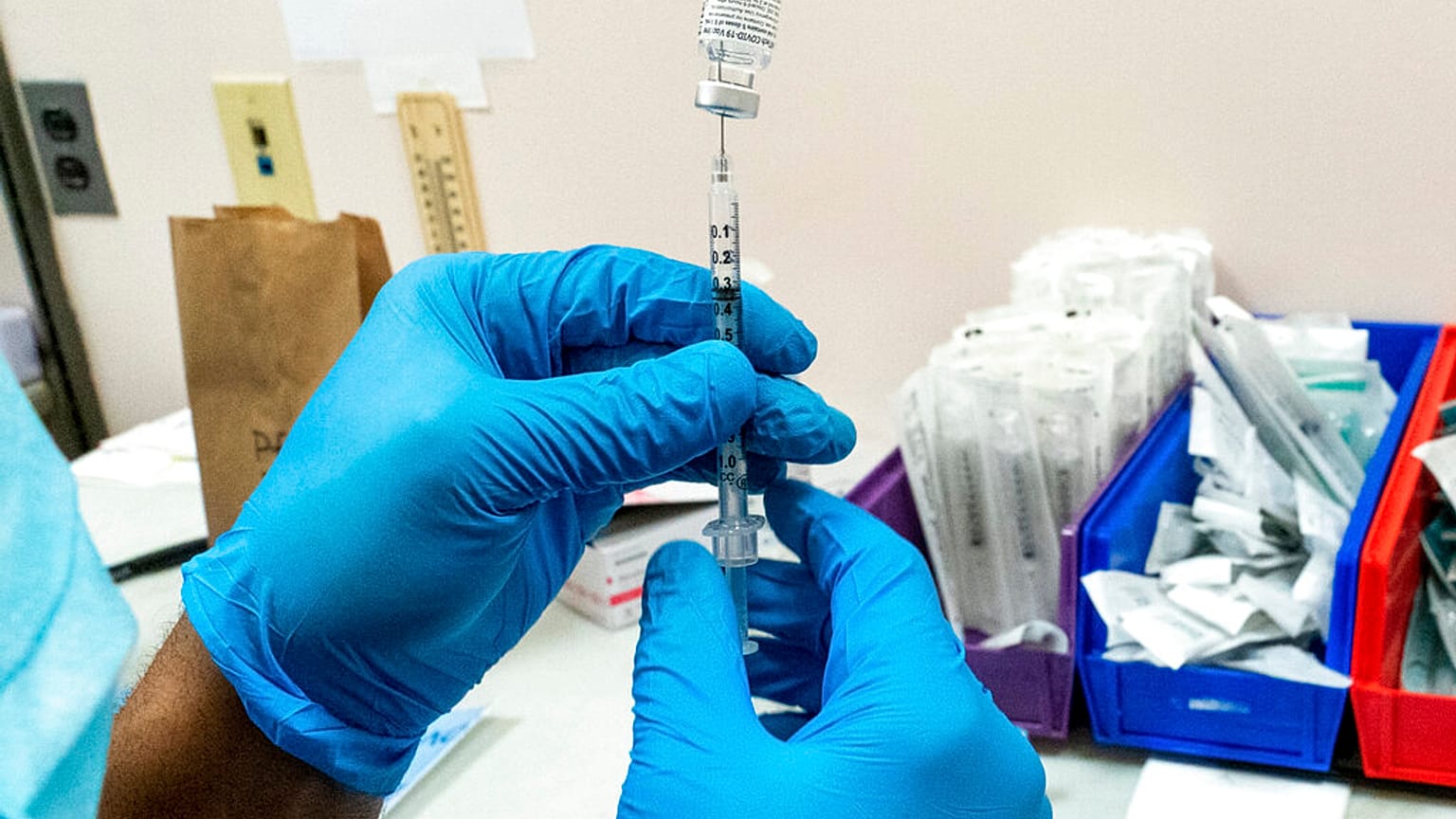 vacuna de Pfizer, lista para ser administrada