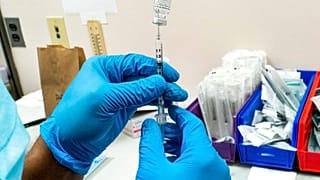vacuna de Pfizer, lista para ser administrada