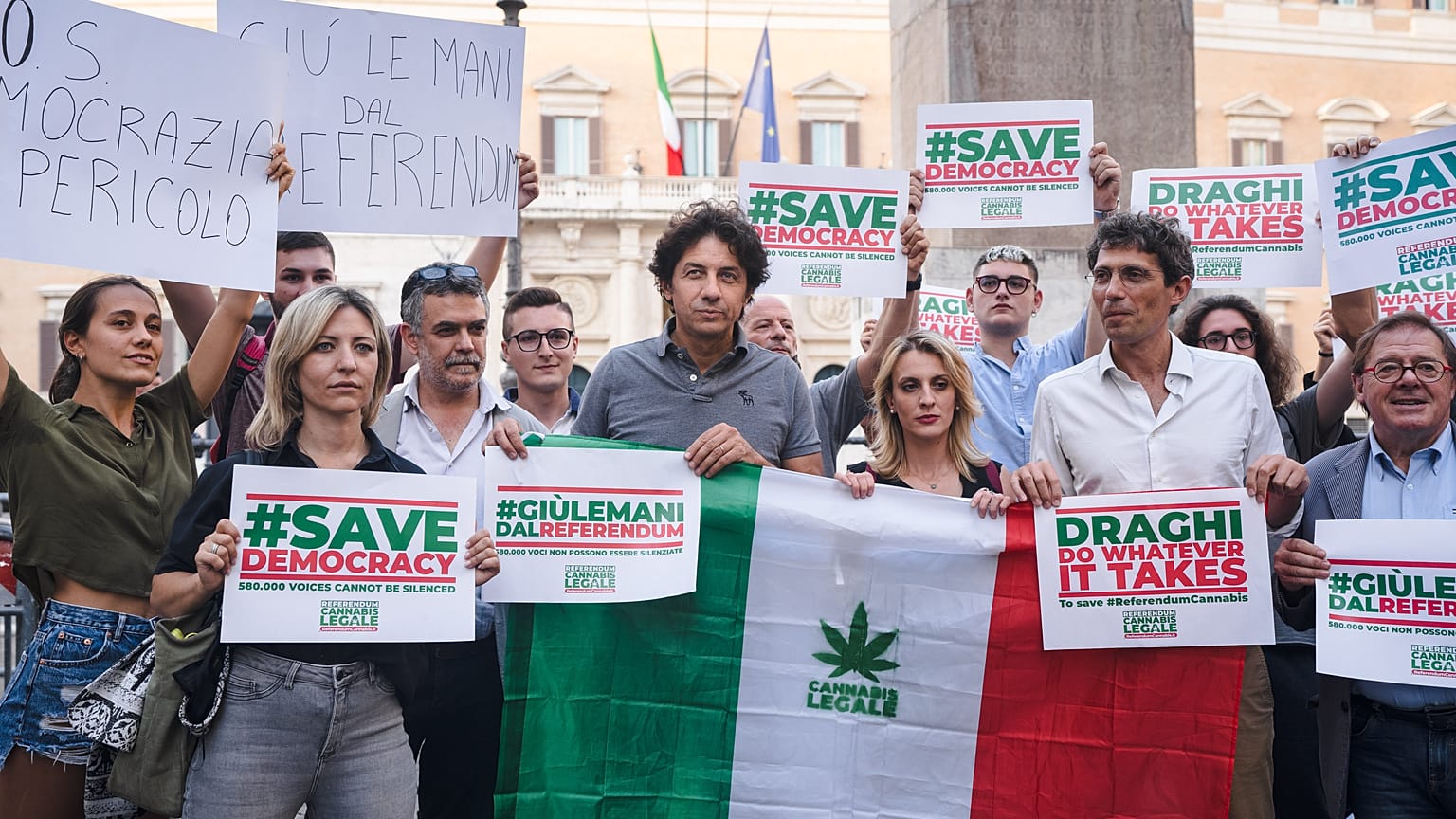 Demonstration in favour of a referendum on the legalisation of cannabis 