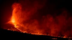 Vulcão mantém intensa atividade em La Palma