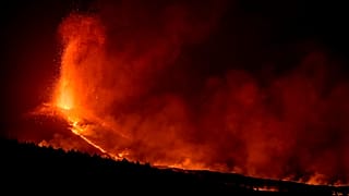 Vulcão mantém intensa atividade em La Palma
