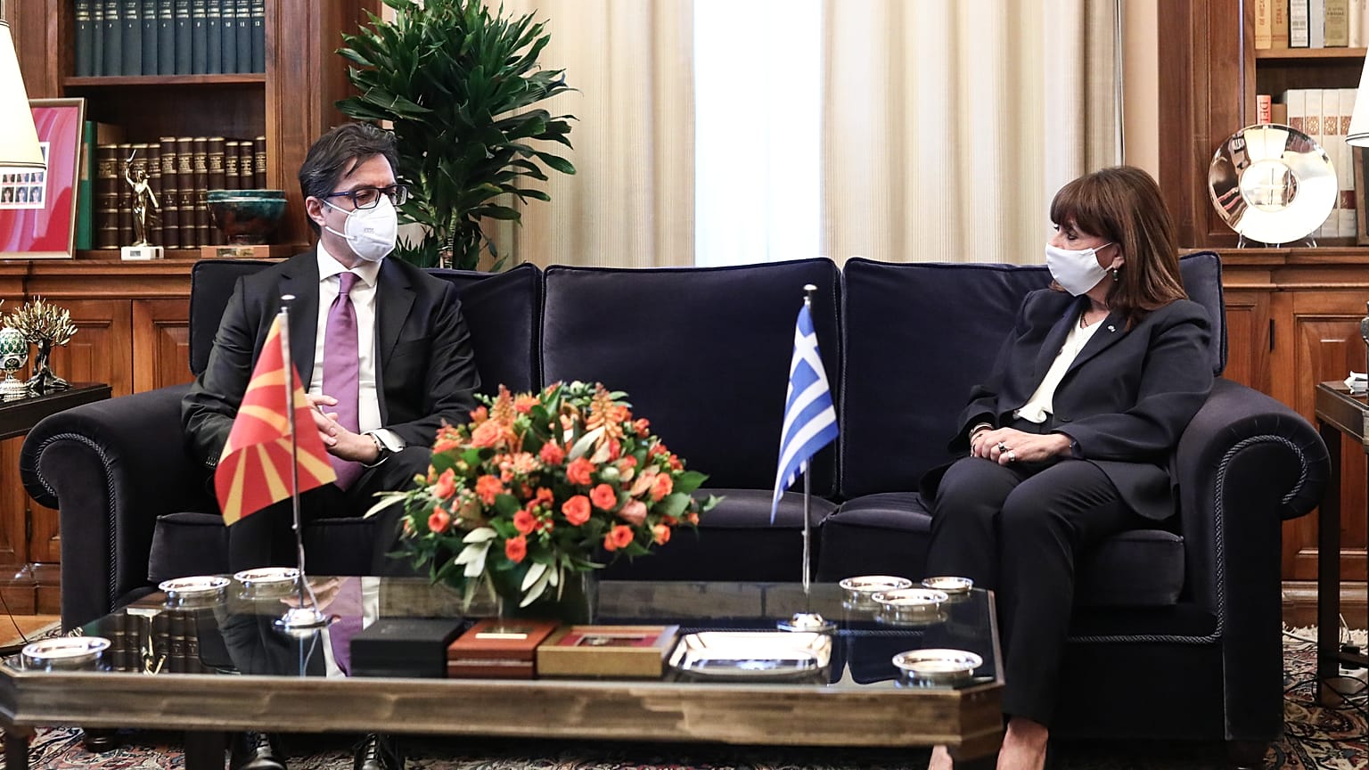 ΕΠΙΣΗΜΗ ΕΠΙΣΚΕΨΗ PENDAROVSKI S ΣΤΗΝ ΑΘΗΝΑ ΠτΔ ΣΑΚΕΛΛΑΡΟΠΟΥΛΟΥ Κ ΣΥΝΑΝΤΗΣΗ