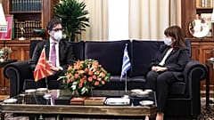 ΕΠΙΣΗΜΗ ΕΠΙΣΚΕΨΗ PENDAROVSKI S ΣΤΗΝ ΑΘΗΝΑ ΠτΔ ΣΑΚΕΛΛΑΡΟΠΟΥΛΟΥ Κ ΣΥΝΑΝΤΗΣΗ
