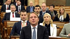 Várhelyi Olivér a visegrádi és a délkelet-európai országok házelnökeinek konferenciáján a magyar parlamentben 2021. szeptember 24-én