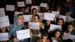 مطالبه آموزش و تحصیل از سوی زنان و دختران در افغانستان
