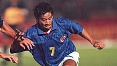Anthony de Avila, le 17 mars 1998, lors d'un match face à l'équipe argentine de Boca Juniors (Bogota, Colombie)
