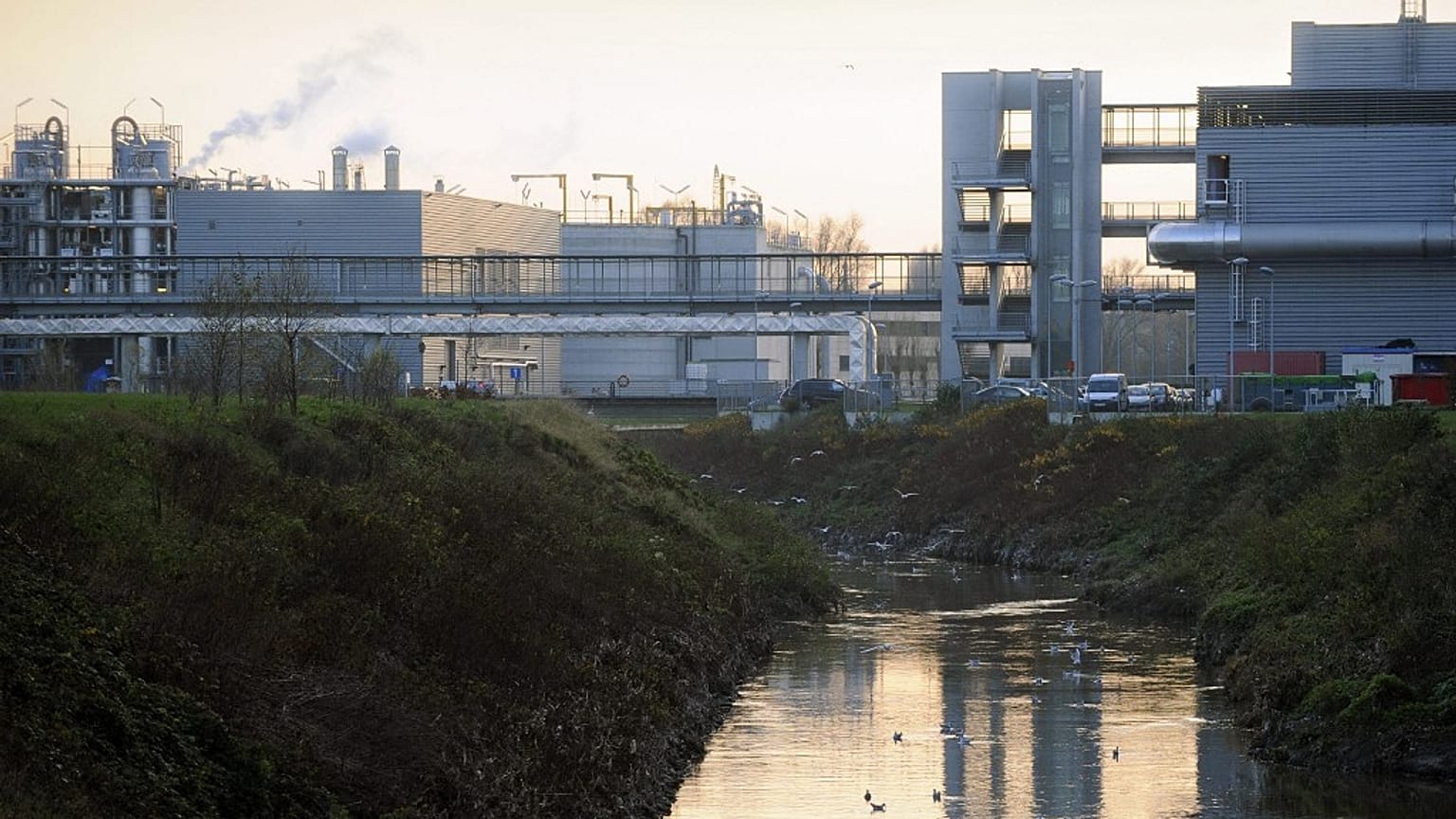 A picture taken on December 14, 2009 shows Brussels river Senne, the main waterway of the Belgium capital, containing untreated sewage at the Treatment Plant.