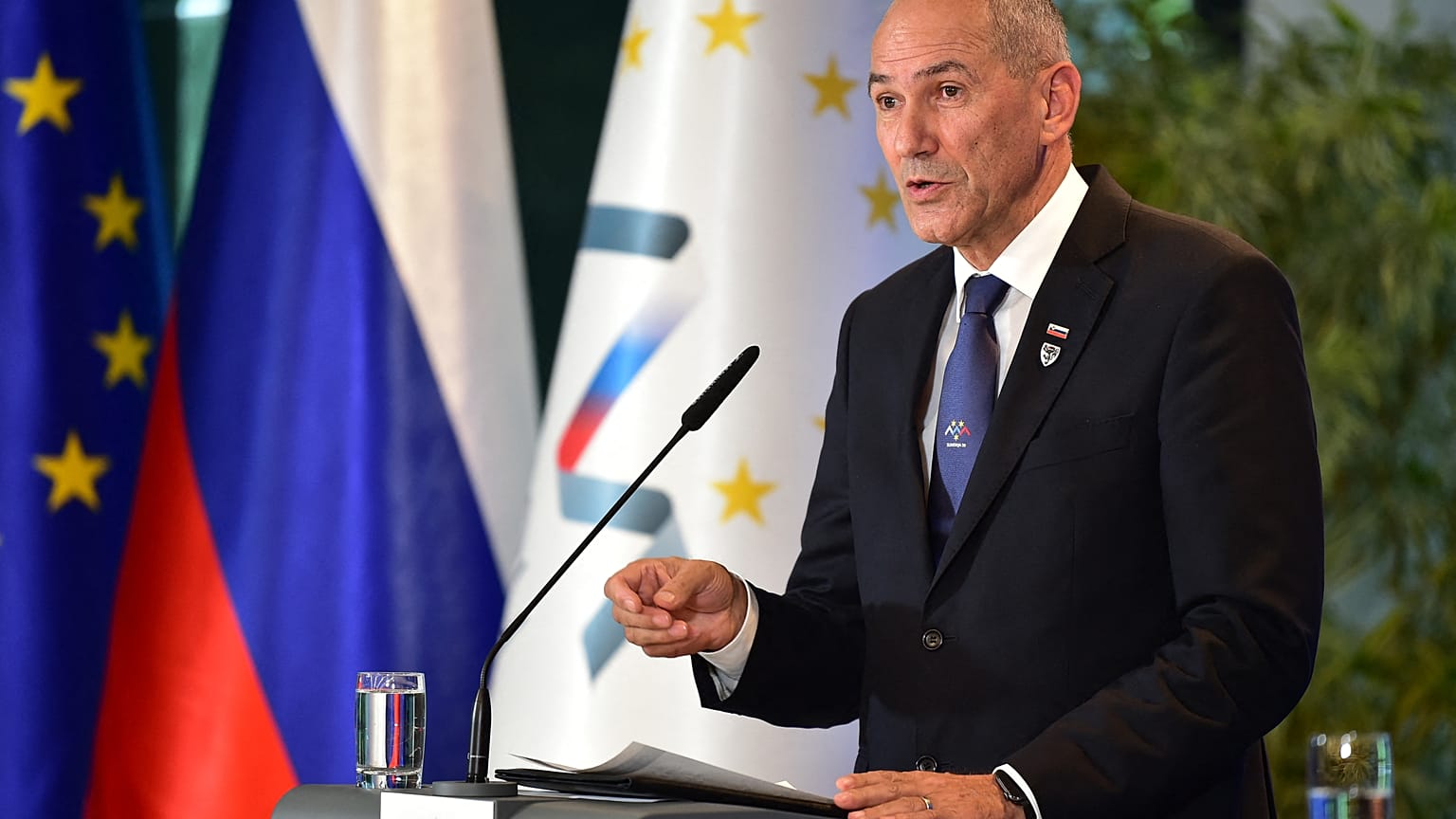 Slovenia, Janša: "Questa Commissione è troppo politicizzata"