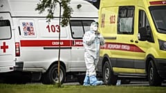 Больница для пациентов, инфицированных Covid-19, в Коммунарке под Москвой /  5 октября 2021 года