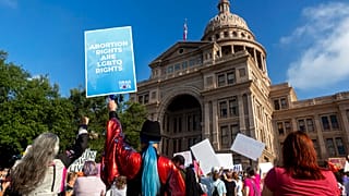 Marche des femmes, le samedi 2 octobre 2021, au Texas State Capitol à Austin, Texas.