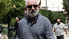 Ο ΗΘΟΠΟΙΟΣ ΚΑΙ ΣΚΗΝΟΘΕΤΗΣ ΠΕΤΡΟΣ ΦΙΛΙΠΠΙΔΗΣ