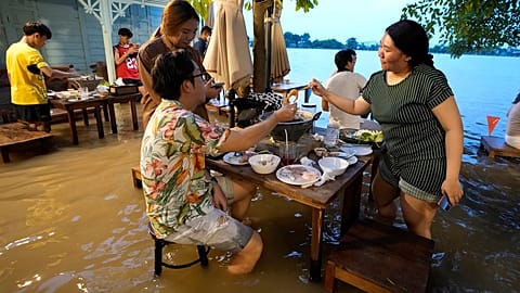 Thailand Watery Dining