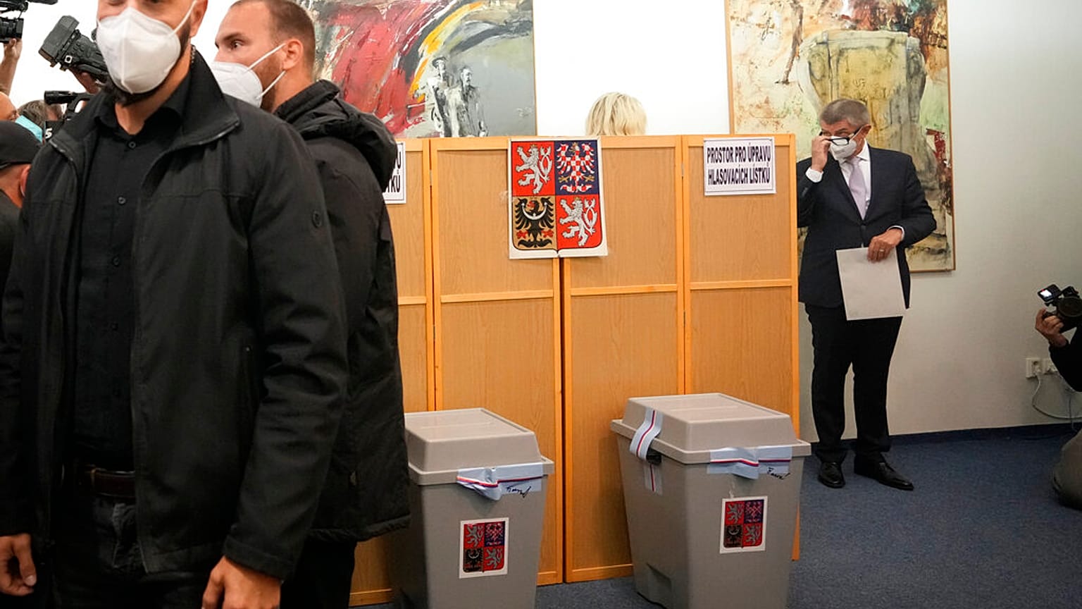 Ο Αντρέι Μπάμπις ετοιμάζεται να ψηφίσει