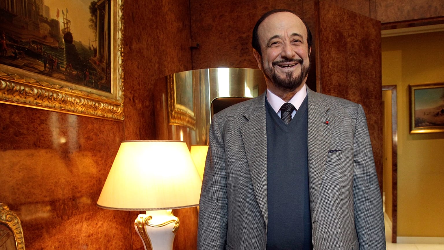 رفعت الأسد عم الرئيس السوري بشار الأسد يحاكم في باريس.