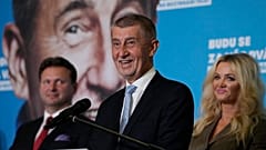 Андрей Бабиш делает заявление после выборов