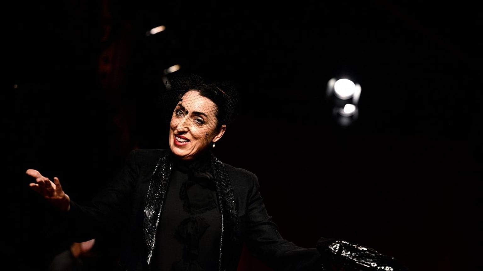 A atriz espanhola Rossy de Palma na cerimónia de abertura, em Lyon