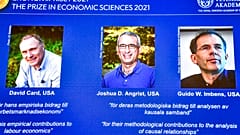 2021 Nobel Ekonomi Ödülü'nü David Card, Joshua D. Angrist ve Guido W. Imbens kazandı