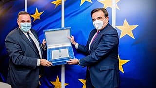 ΣΠΥΡΟΣ ΚΑΠΡΑΛΟΣ ΚΑΙ ΜΑΡΓΑΡΙΤΗΣ ΣΧΟΙΝΑΣ