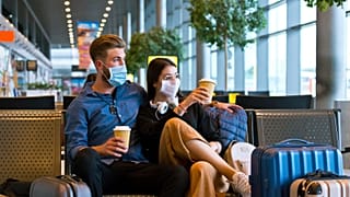 Passengers gradually extended their travel plans this year.