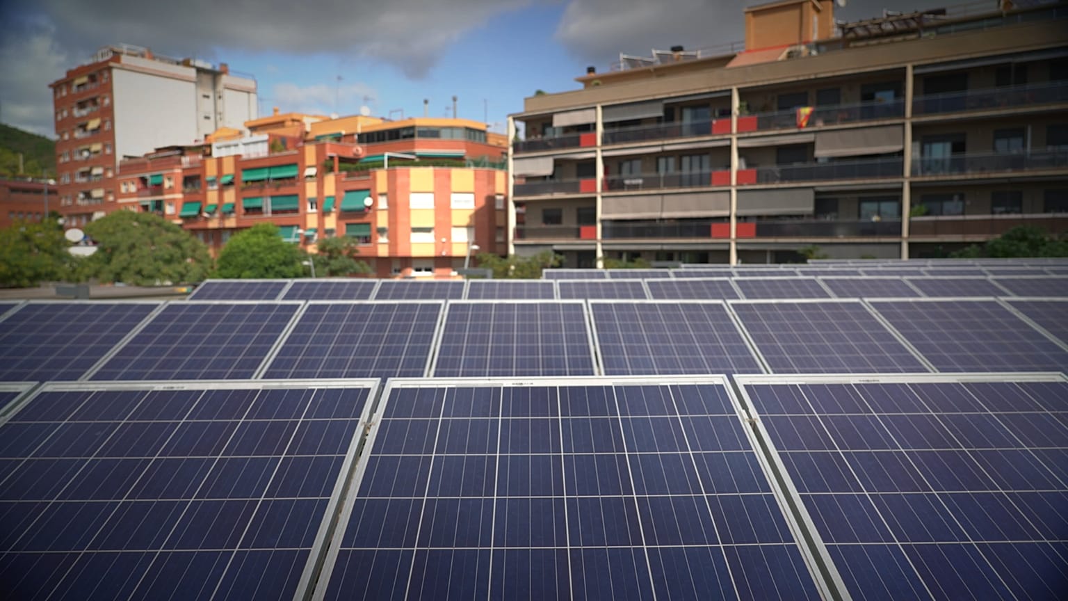 The city giving digital currency in exchange for saving energy