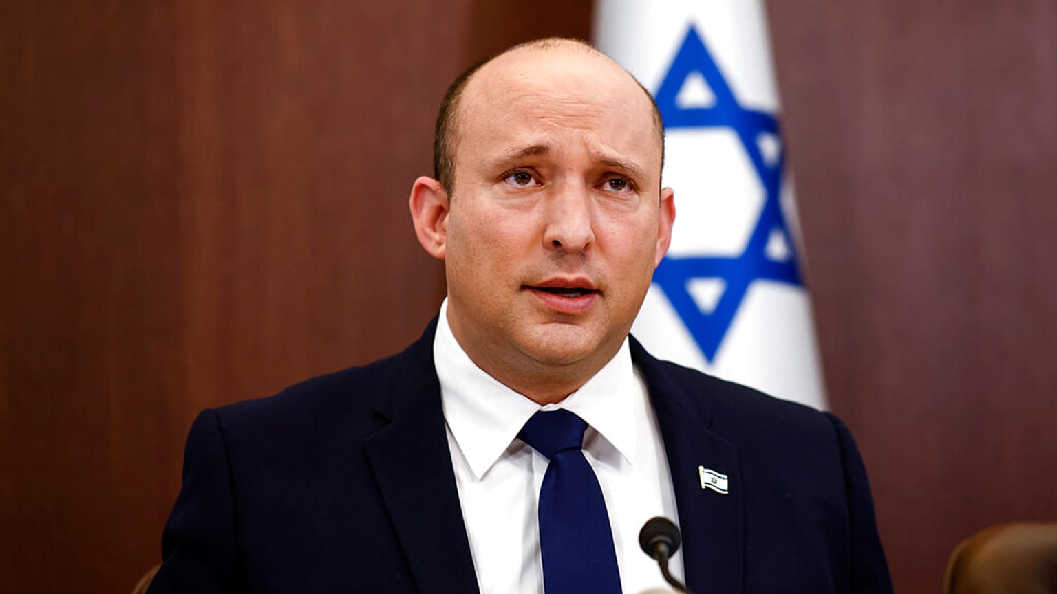 رئيس الوزراء الإسرائيلي نفتالي بينيت في الاجتماع الأسبوعي لمجلس الوزراء في القدس، الثلاثاء 5 أكتوبر 2021