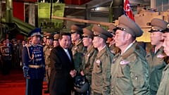 Β.Κορέα: Στρατιωτικές ασκήσεις, αεροπλάνα και γκαλά για την επετείο ίδρυσης του Κόμματος Εργατών