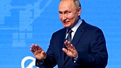 Rejetant toute responsabilité dans l'essor record des prix du gaz, Vladimir Poutine s'est positionné mercredi comme celui capable d'apporter une solution à la crise.