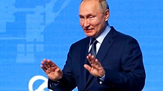 Rejetant toute responsabilité dans l'essor record des prix du gaz, Vladimir Poutine s'est positionné mercredi comme celui capable d'apporter une solution à la crise.
