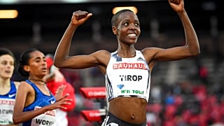 Agnes Tirop après sa victoire sur 1 500 mètres lors d'un meeting à Stockholm le 29/05/2019