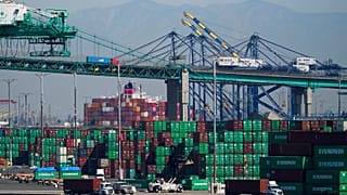 Contenedores en el puerto de Los Ángeles, Estados Unidos