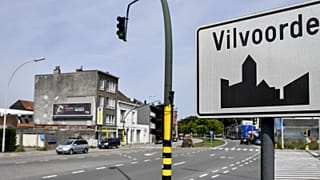 Archives : panneau marquant l'entrée dans la ville de Vilvoorde, dans la province du Brabant flamand, le 23 août 2017