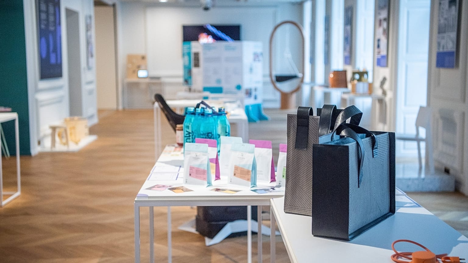 A Budapest Design Week kiállítása a Société-ben