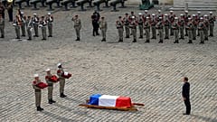 Dans la cour des Invalides ce vendredi 15 octobre 2021