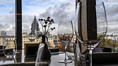 Gedeckter Tisch im Twins Garden
