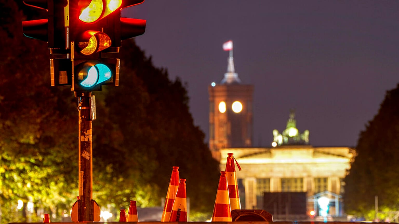 Hat Deutschland bald eine Ampelkoalition? Die drei Parteien haben jetzt erklärt, dass sie in Koalitionsverhandlungen eintreten wollen.